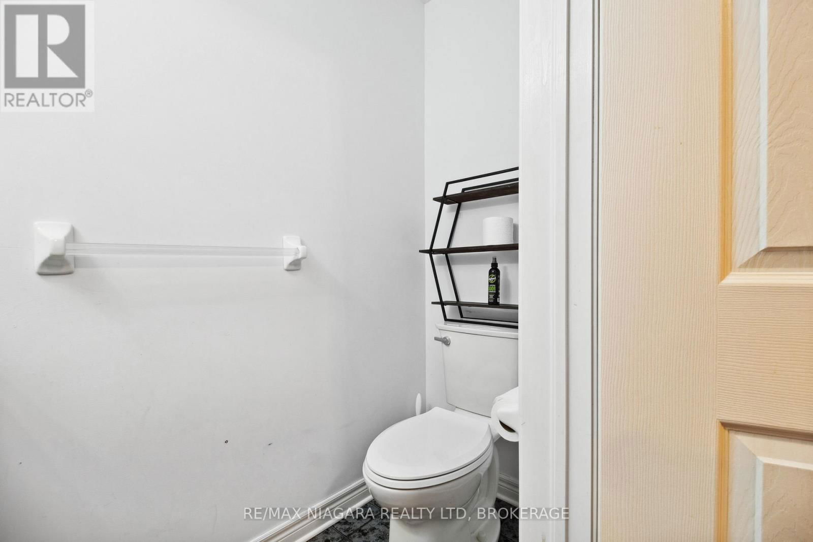 7955 HARVEST CRESCENT Image 37
