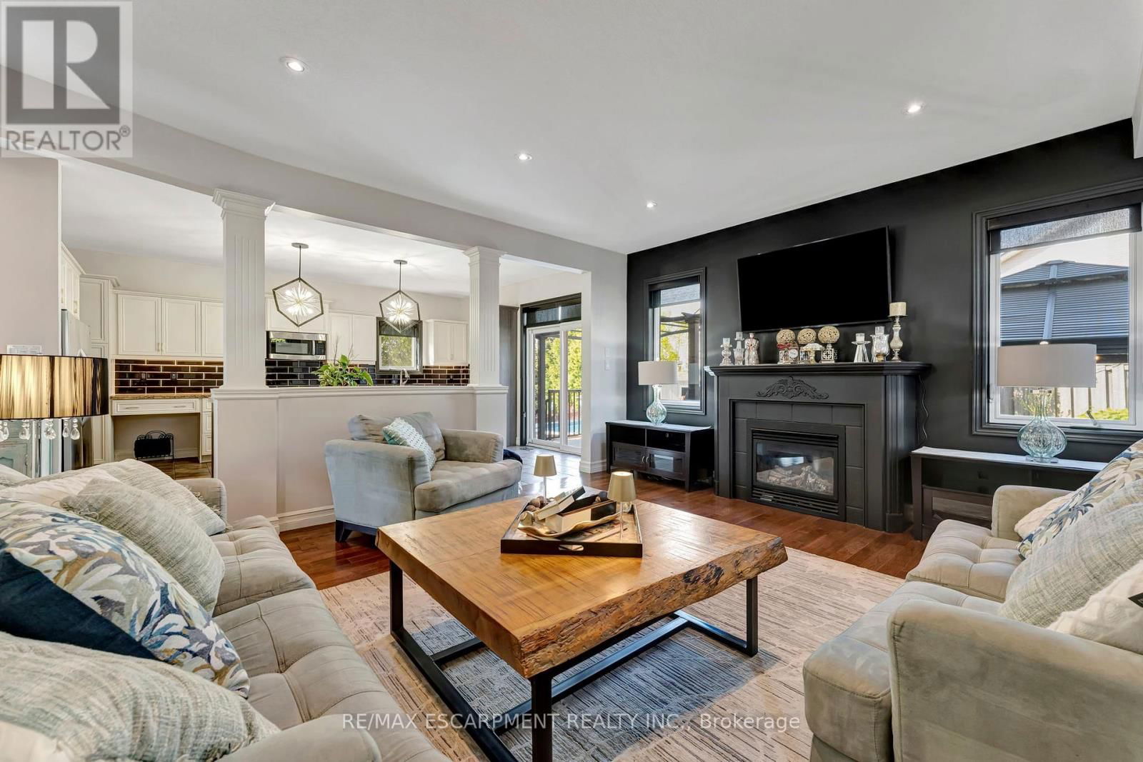130 NAPOLI DRIVE Image 21