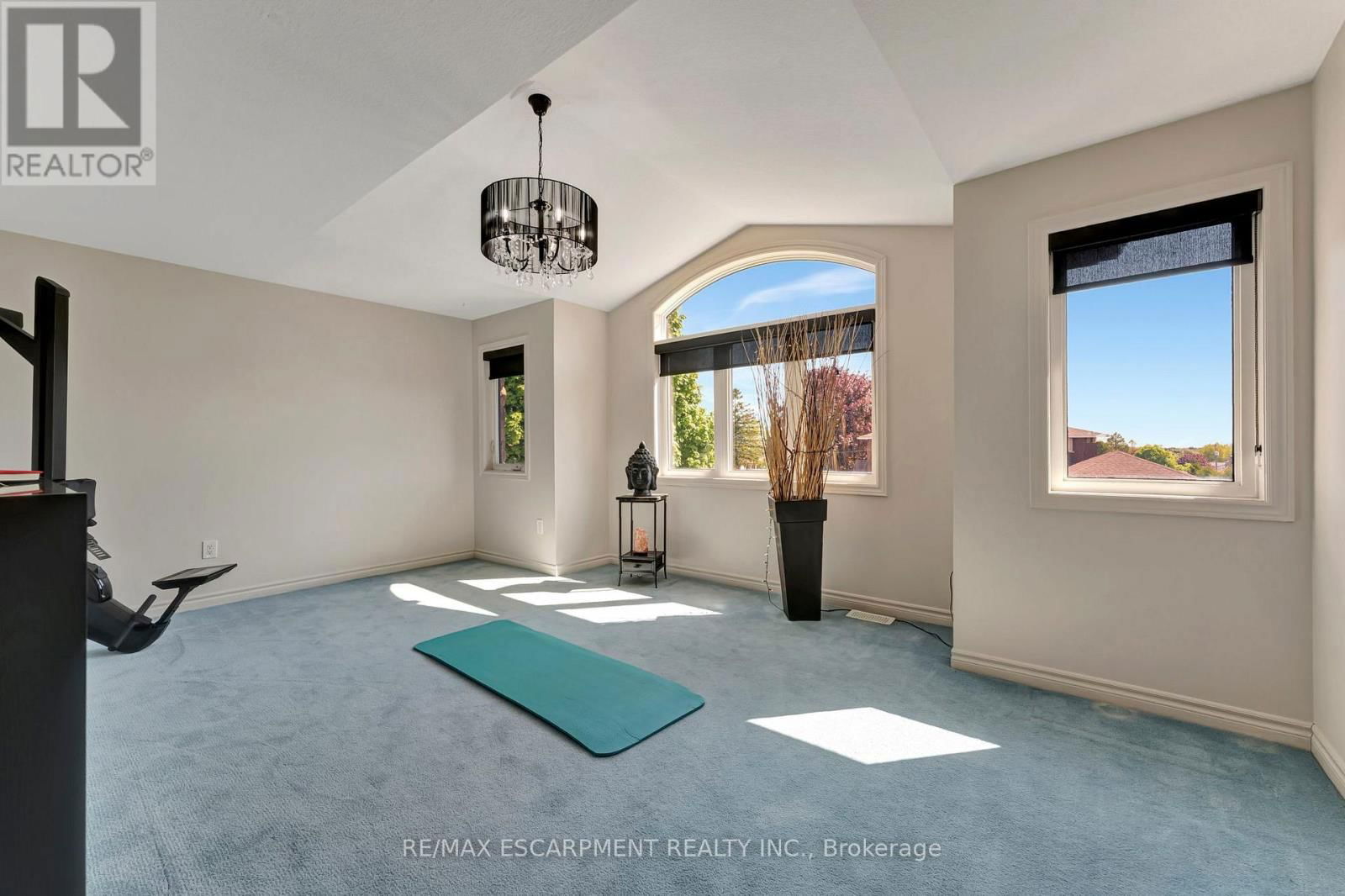 130 NAPOLI DRIVE Image 22