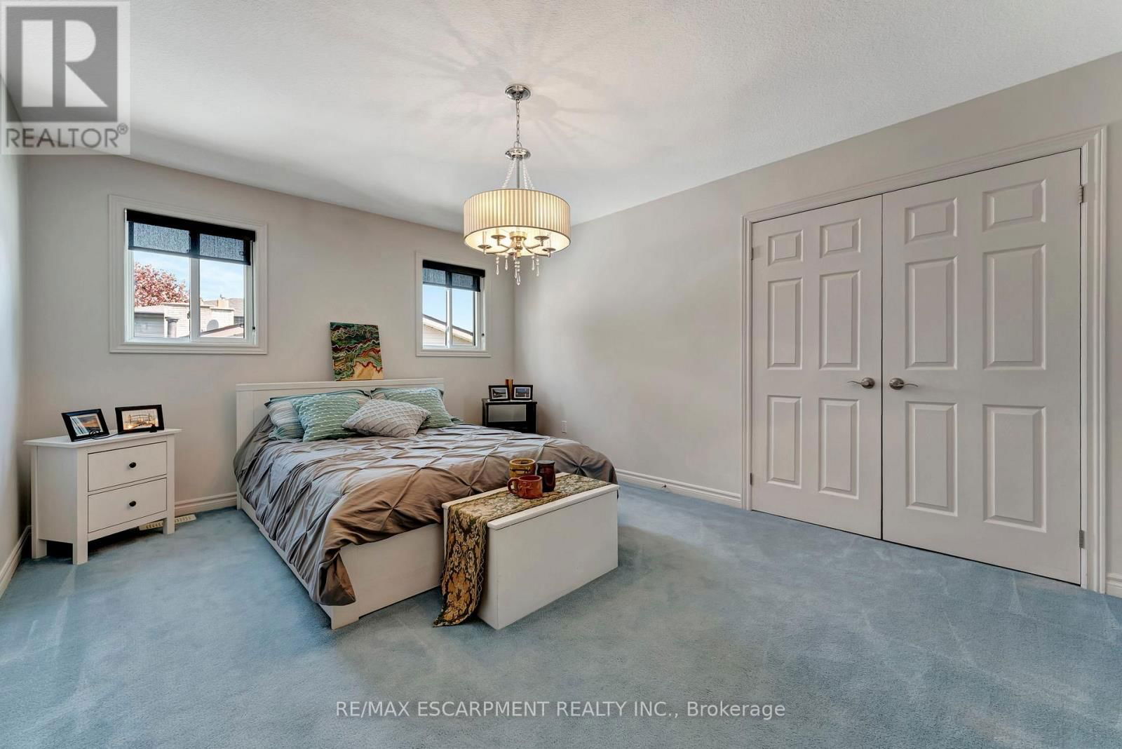 130 NAPOLI DRIVE Image 23