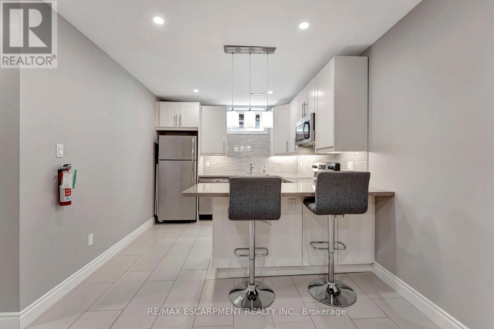 130 NAPOLI DRIVE Image 34