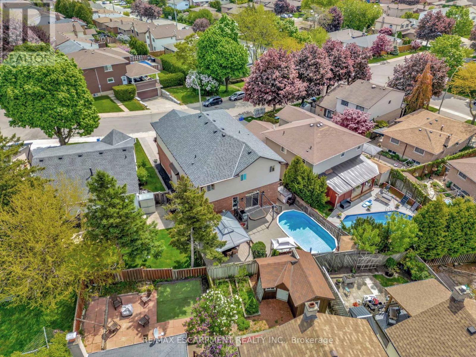 130 NAPOLI DRIVE Image 48