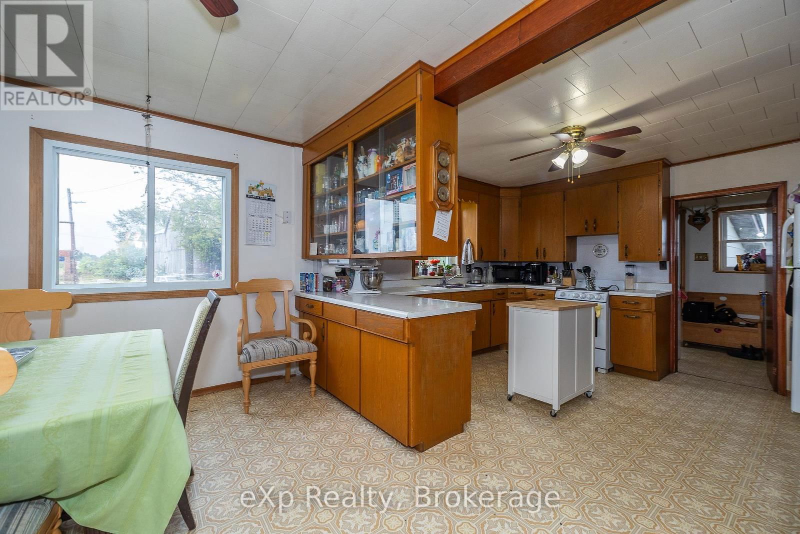 138096 GREY ROAD 112 Image 19