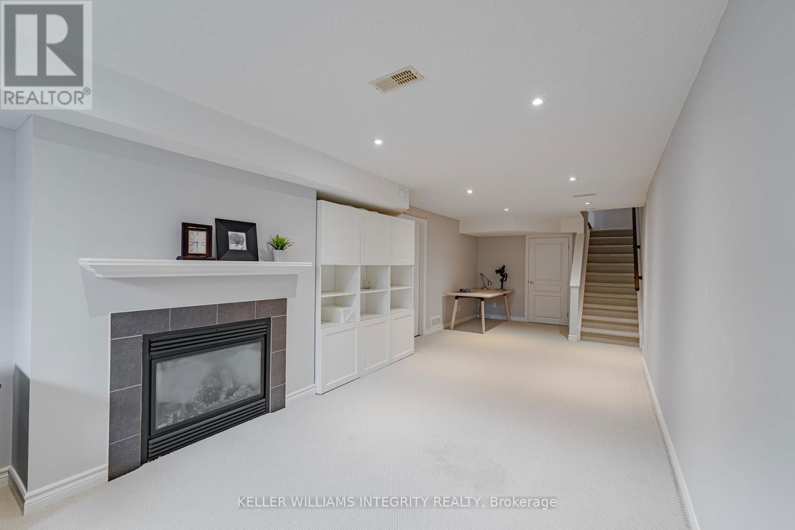 268 KEYROCK DRIVE Image 33