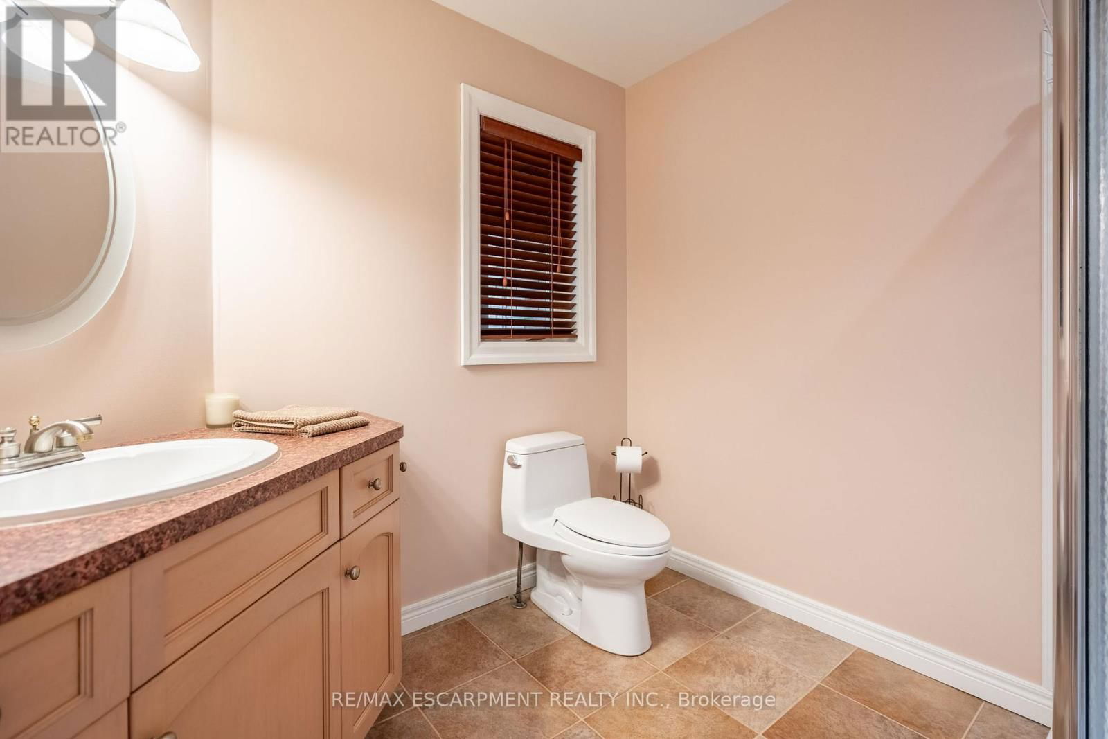 86 RIDGE ROAD EAST Image 31