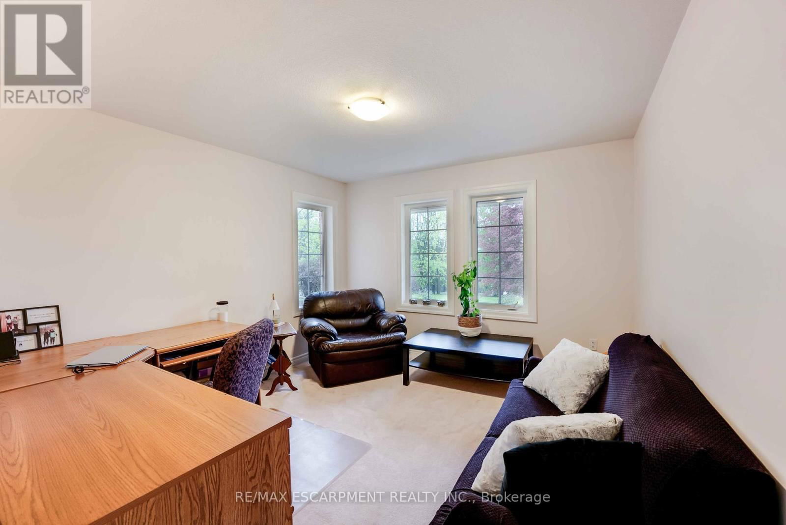 86 RIDGE ROAD EAST Image 32
