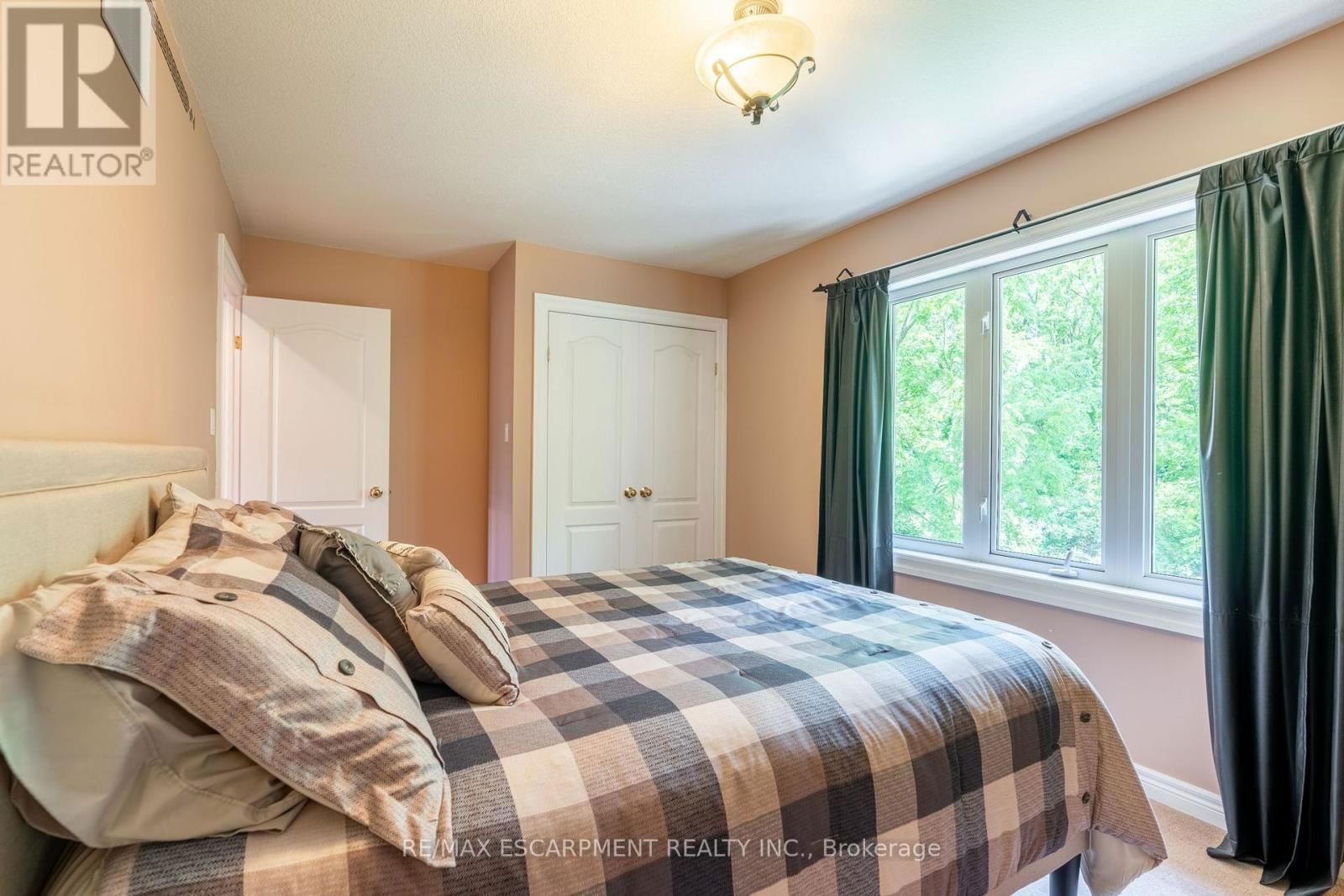 86 RIDGE ROAD EAST Image 39