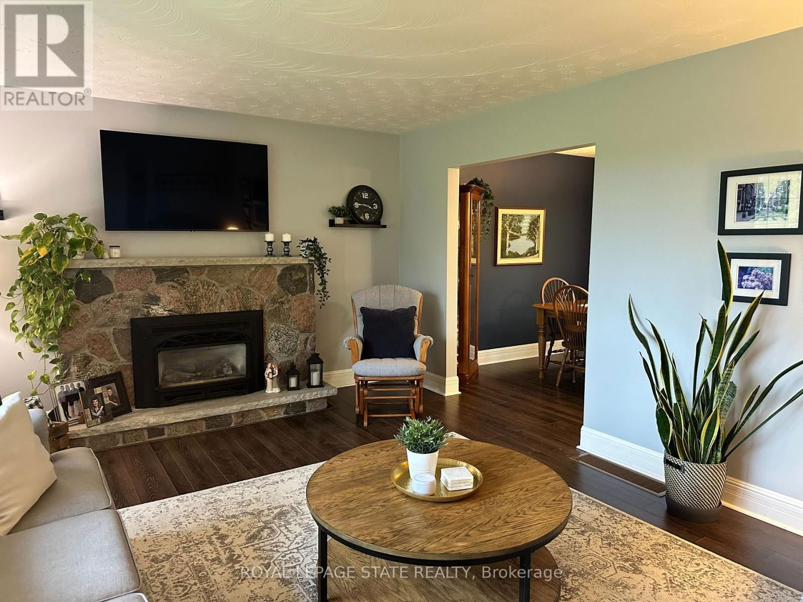 1076 DILTZ ROAD Image 14