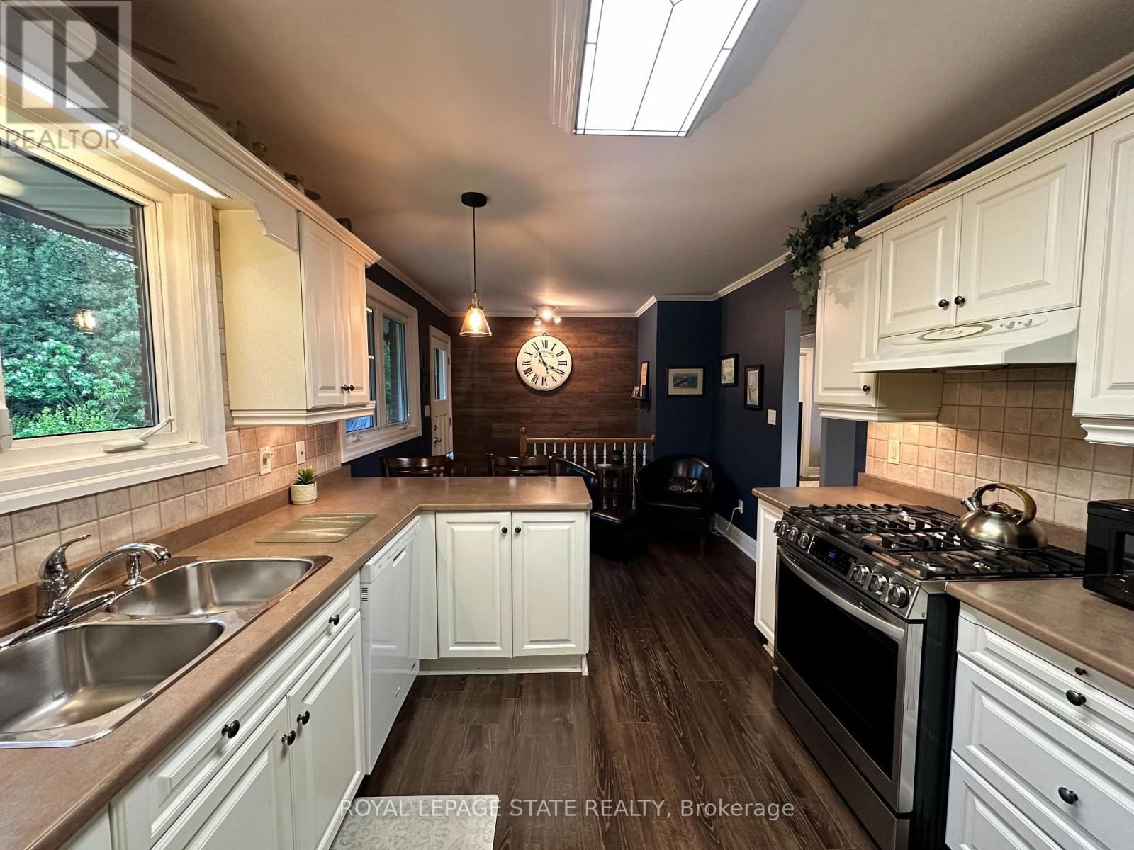 1076 DILTZ ROAD Image 18