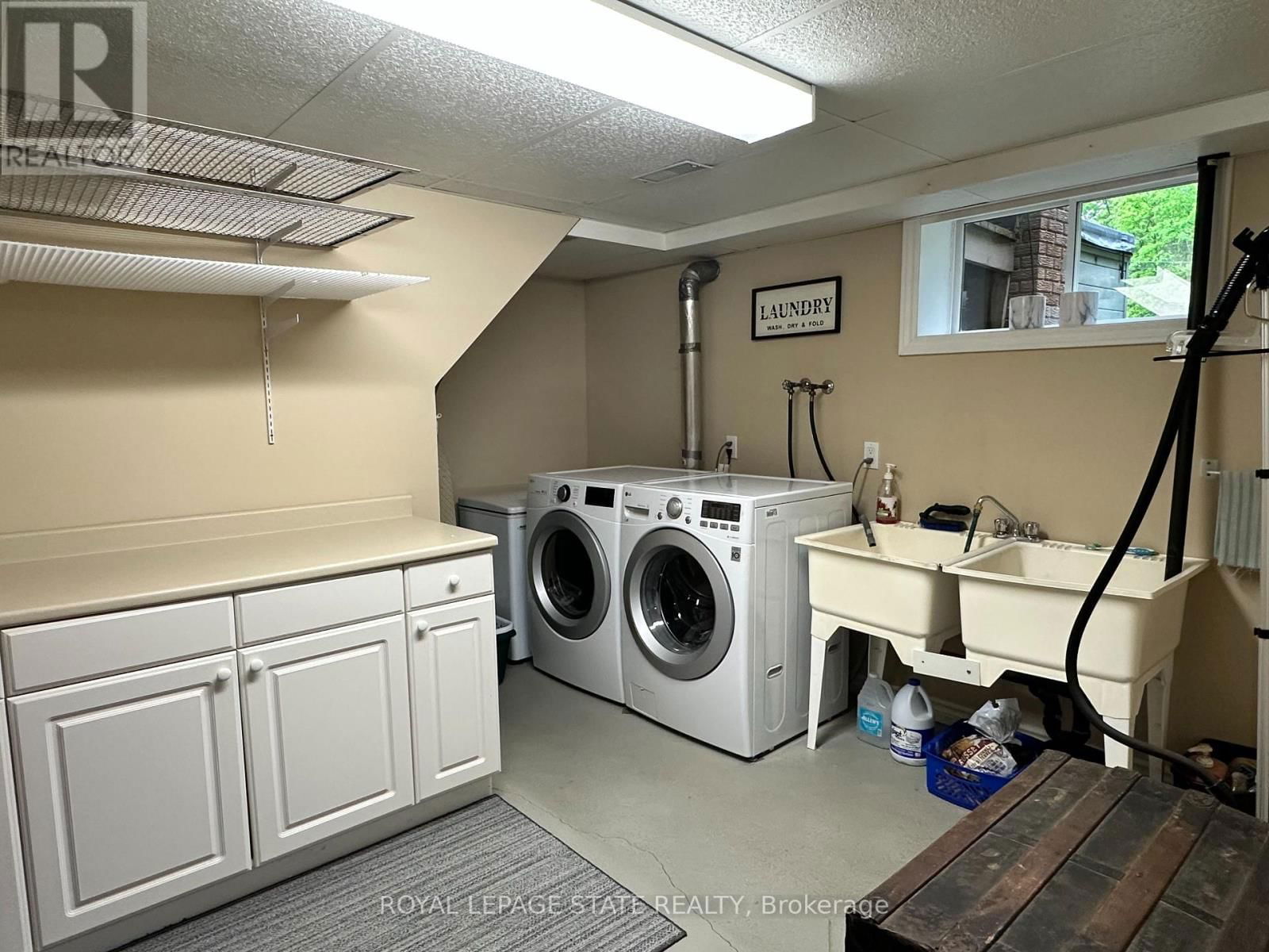 1076 DILTZ ROAD Image 32