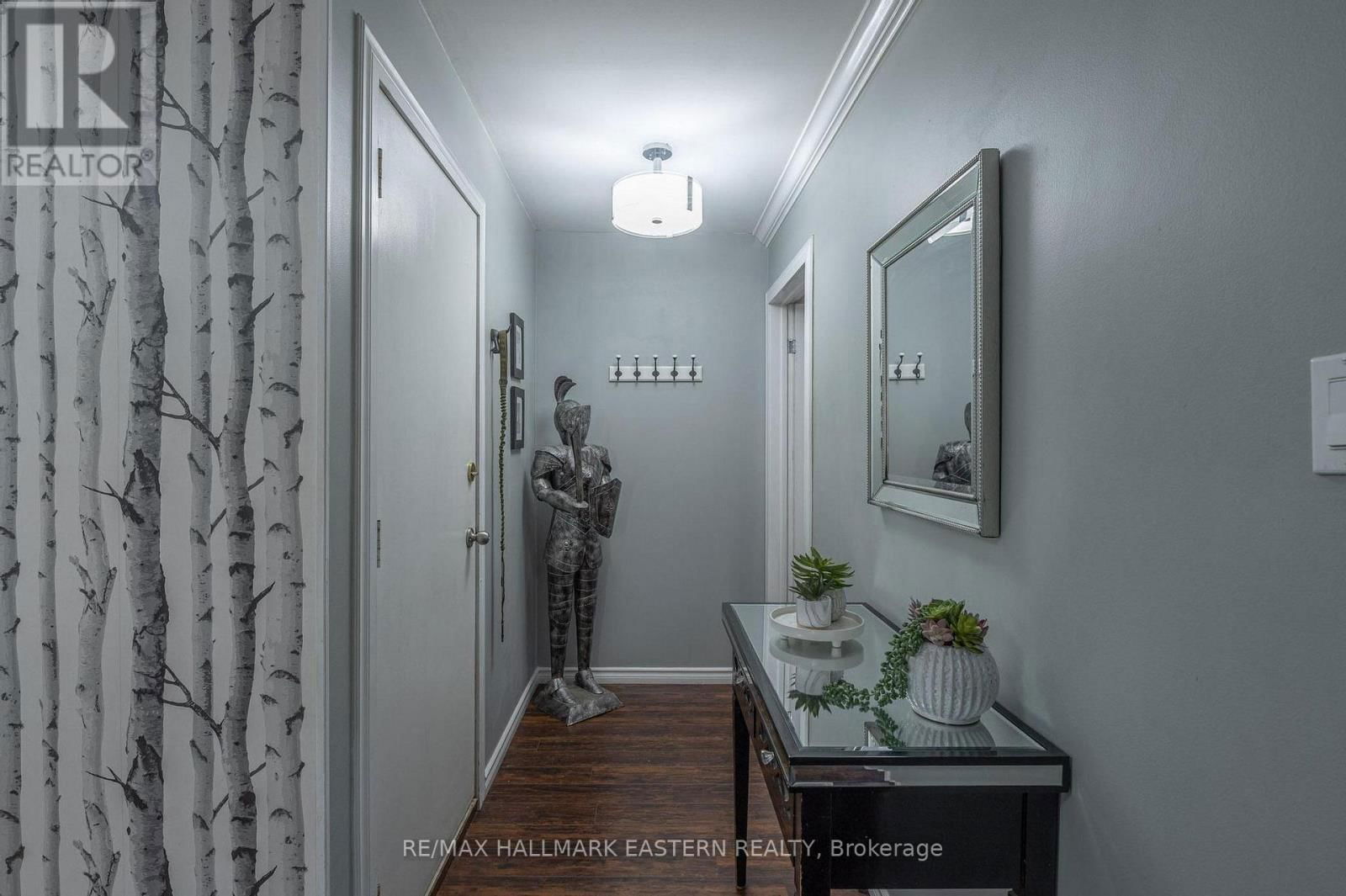 97 PEACOCK BOULEVARD Image 13