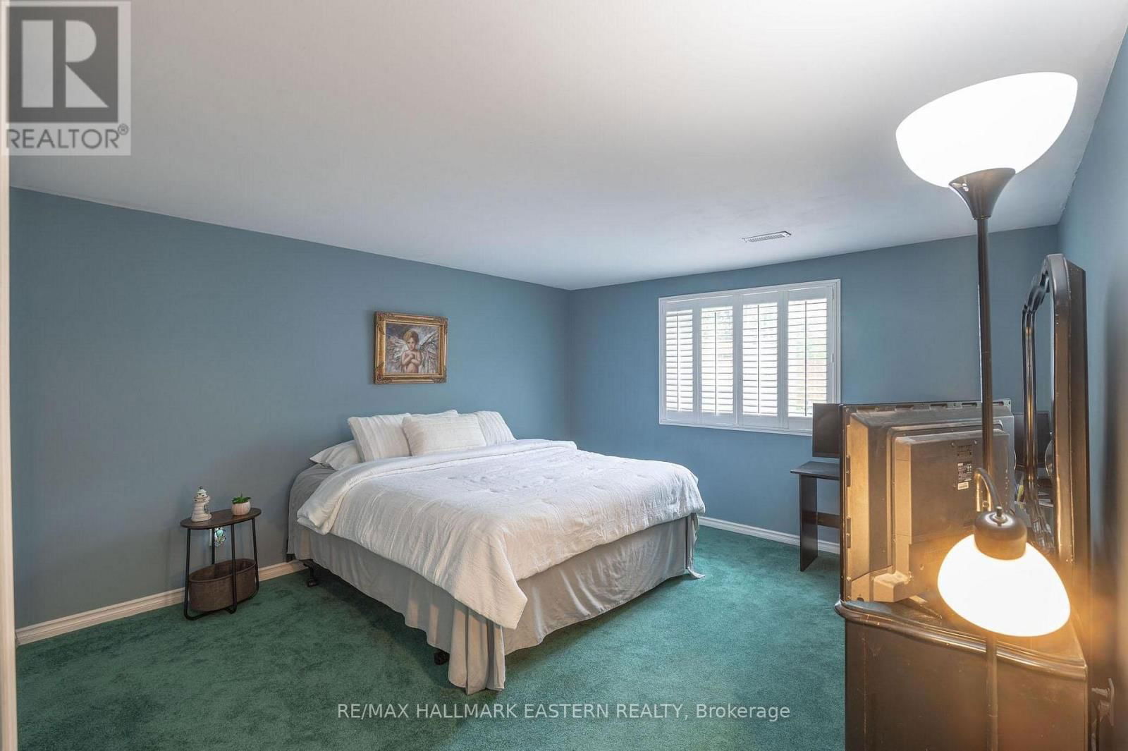 97 PEACOCK BOULEVARD Image 38