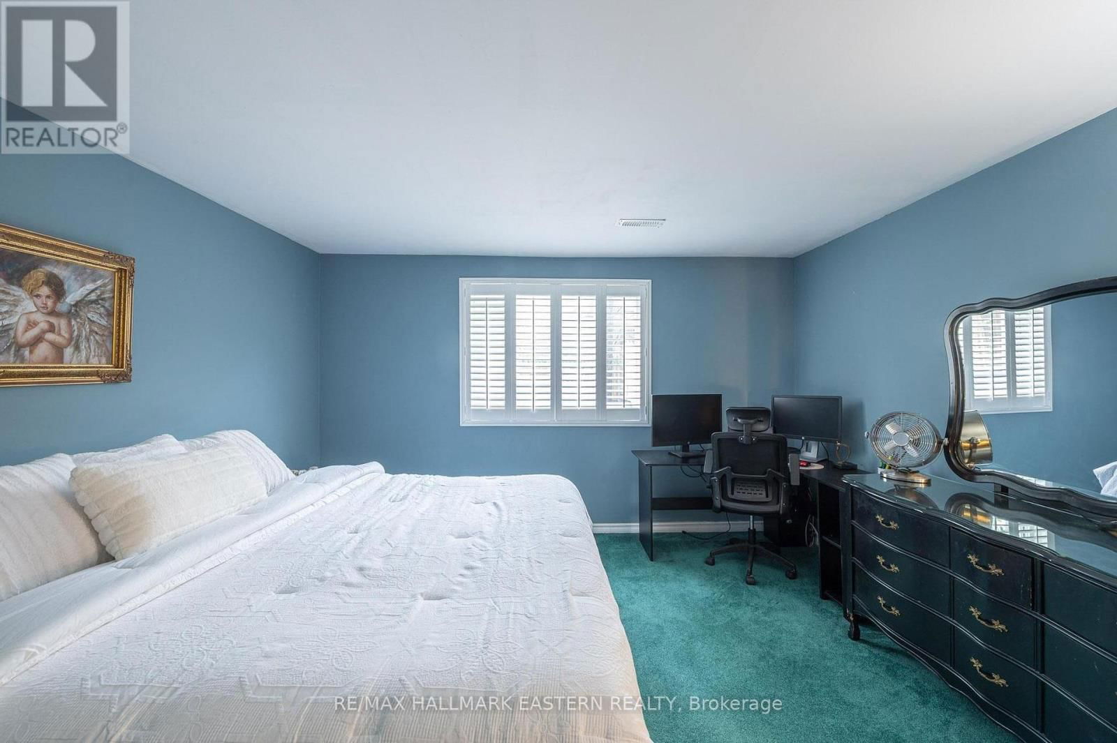 97 PEACOCK BOULEVARD Image 39