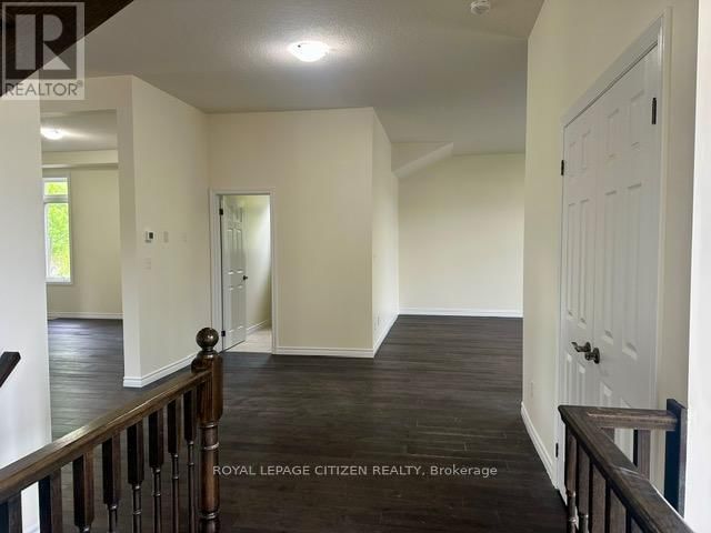 207 HARRIS STREET Image 10