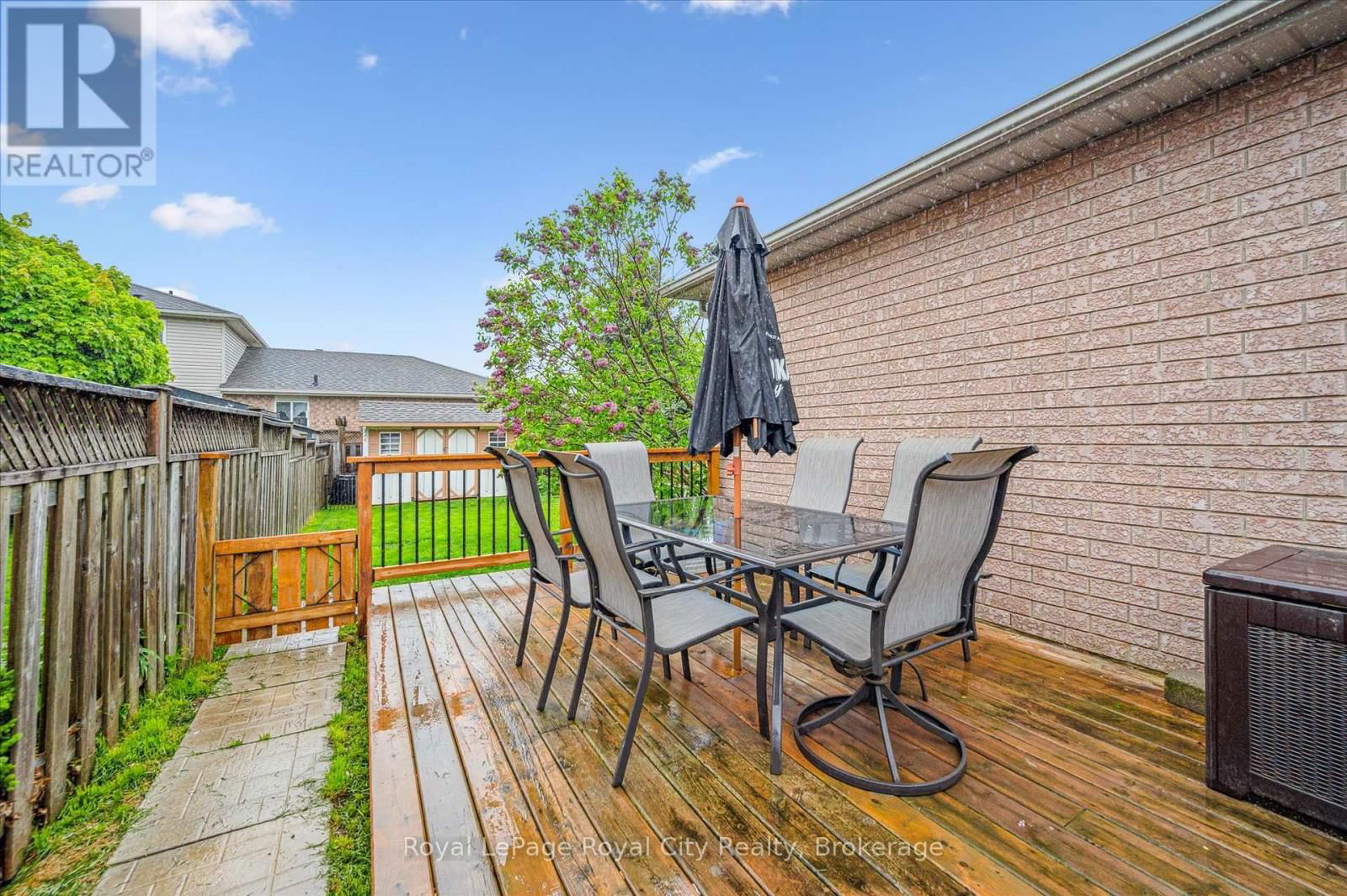 754 VICTORIA TERRACE Image 33