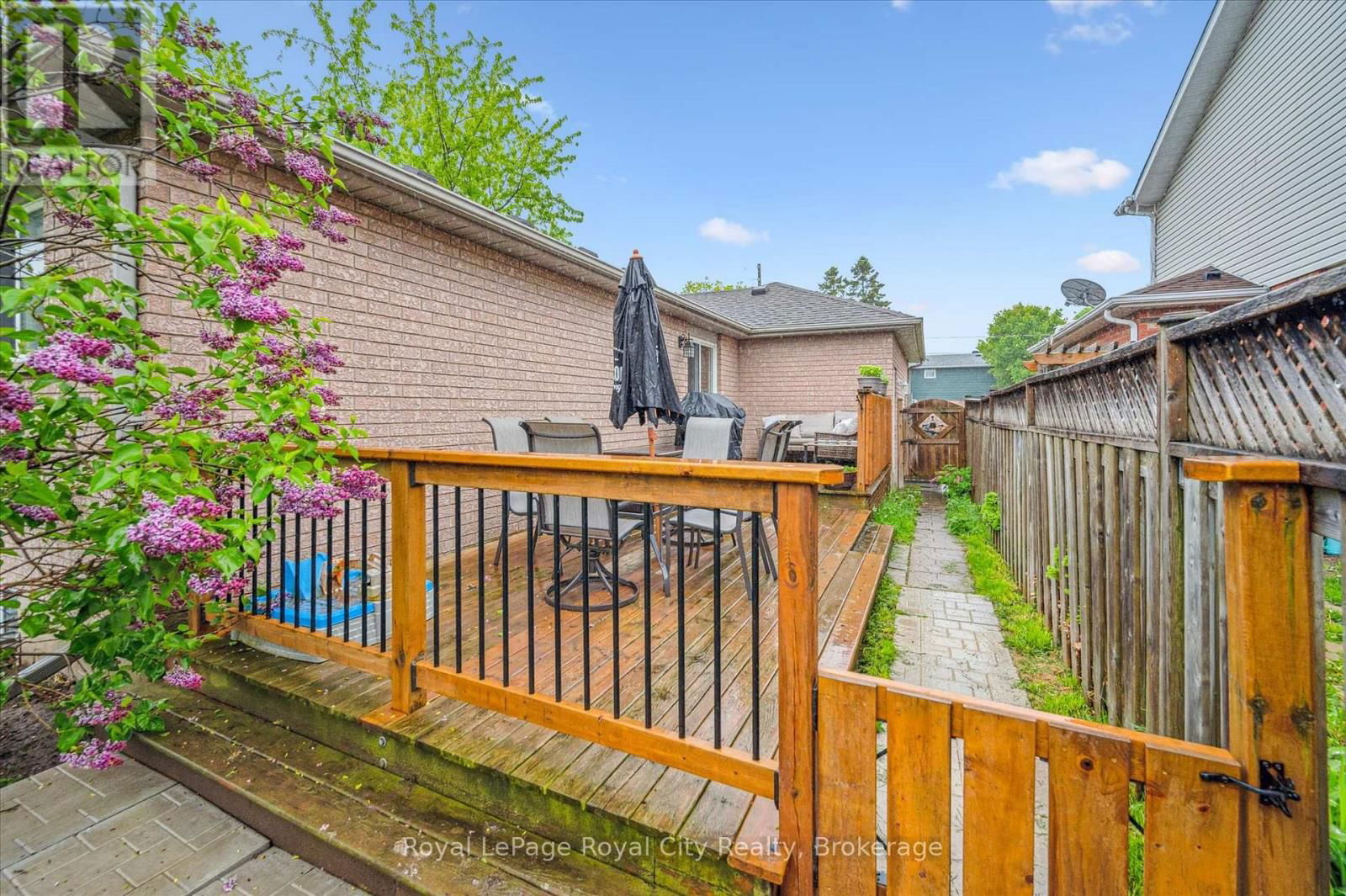 754 VICTORIA TERRACE Image 34