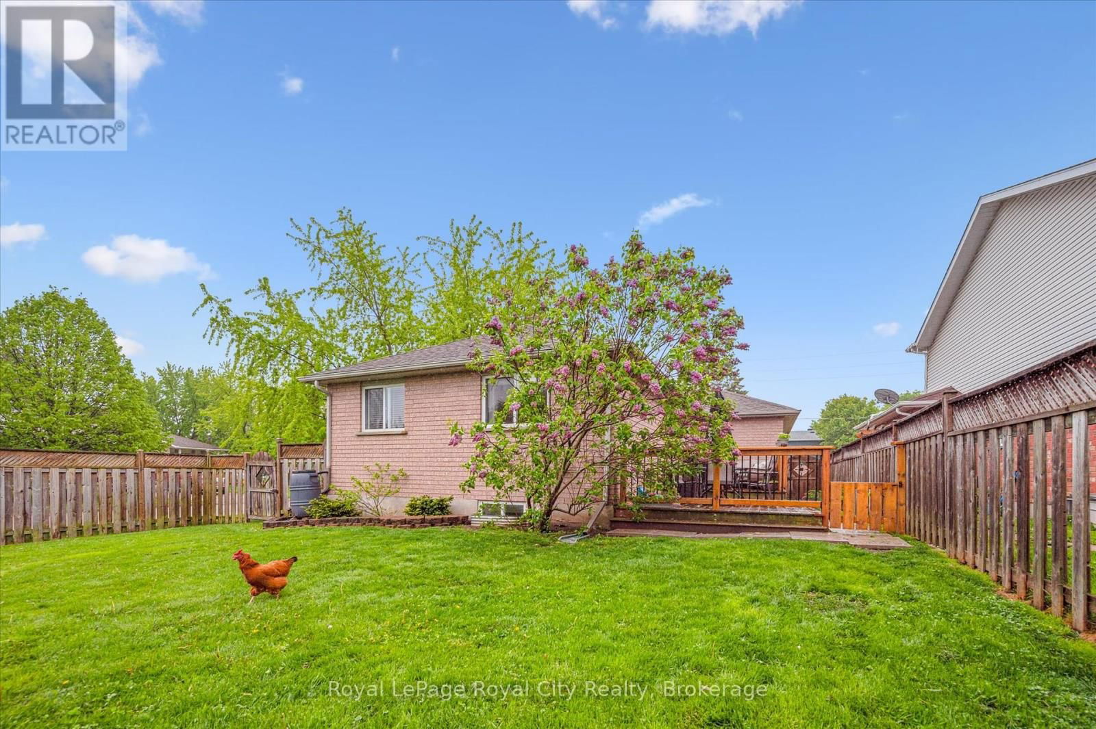 754 VICTORIA TERRACE Image 35