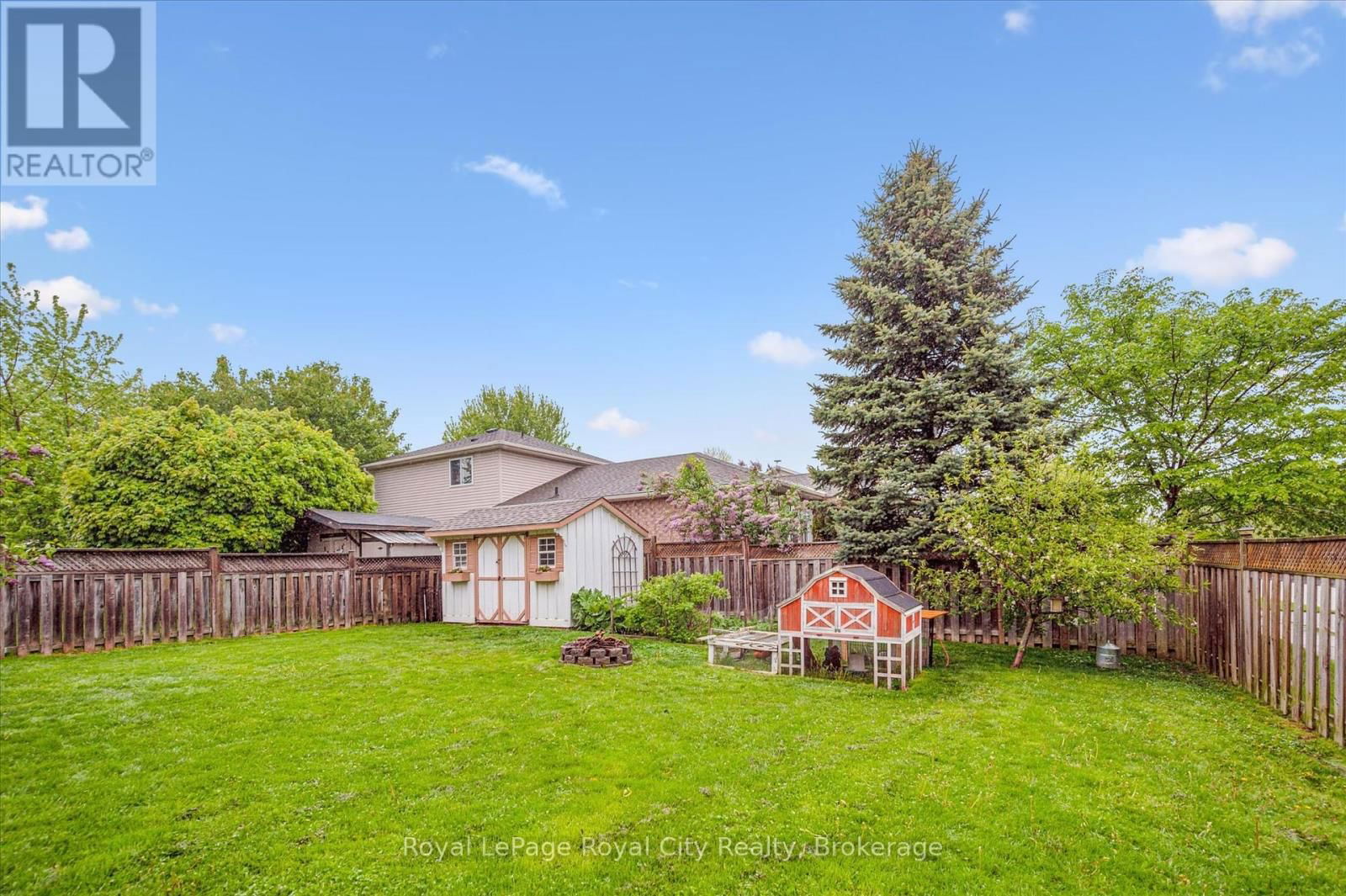 754 VICTORIA TERRACE Image 38