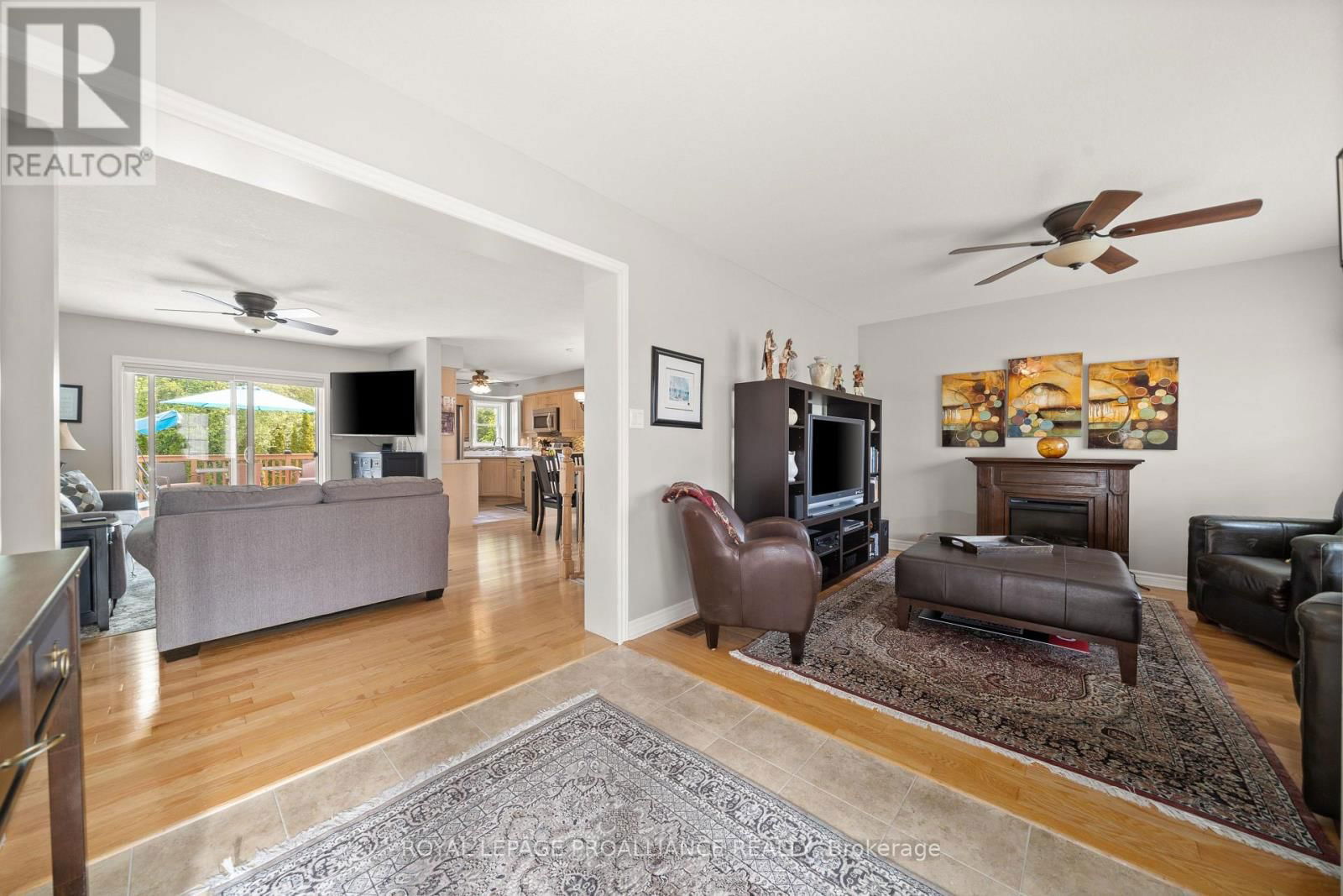 15 CLARAMOUNT COURT Image 19
