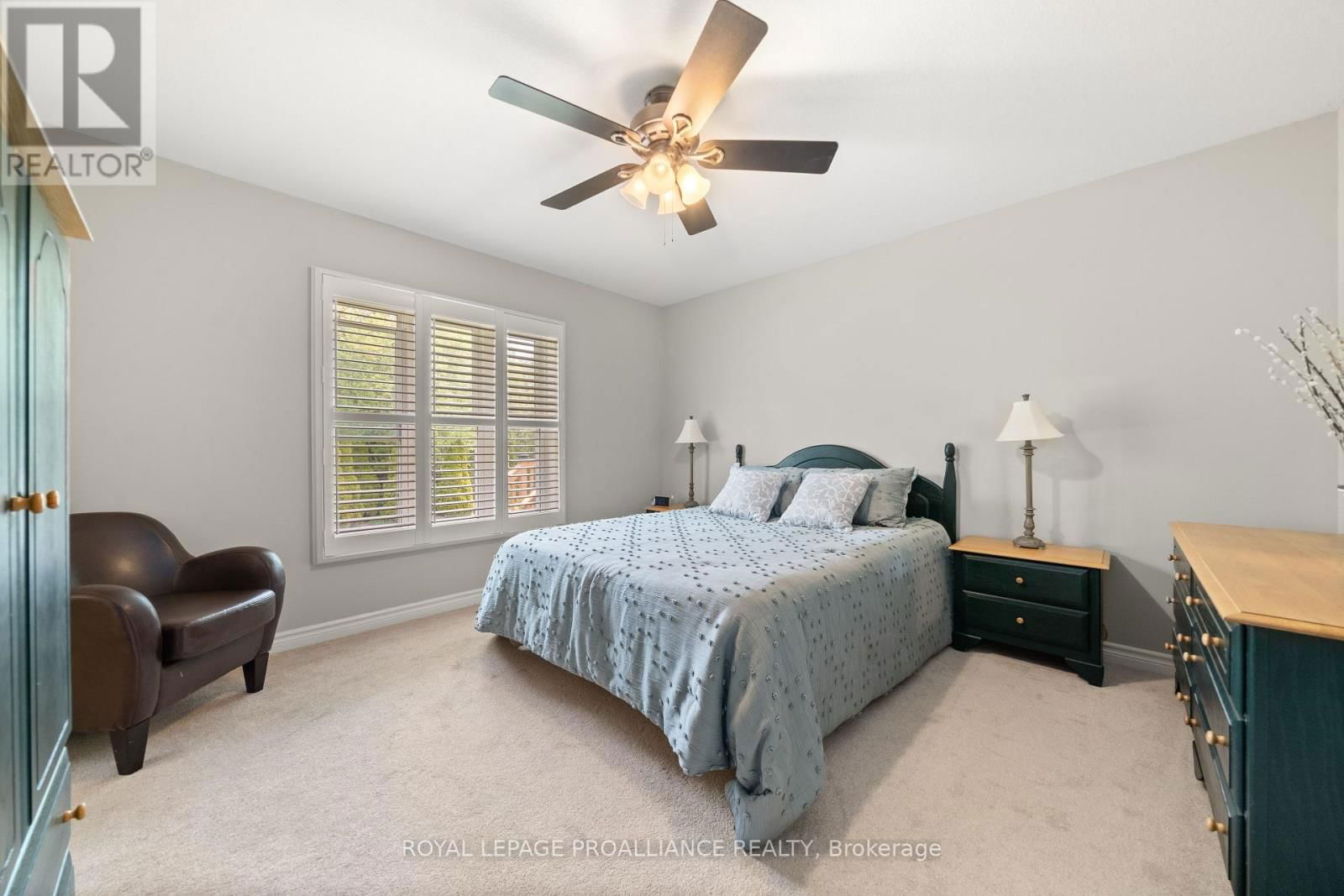 15 CLARAMOUNT COURT Image 33
