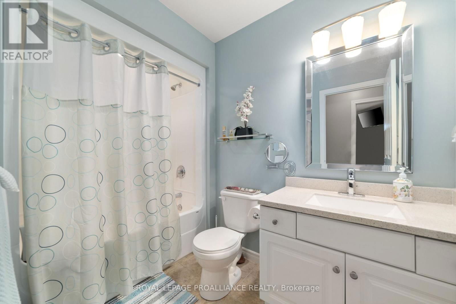 15 CLARAMOUNT COURT Image 39