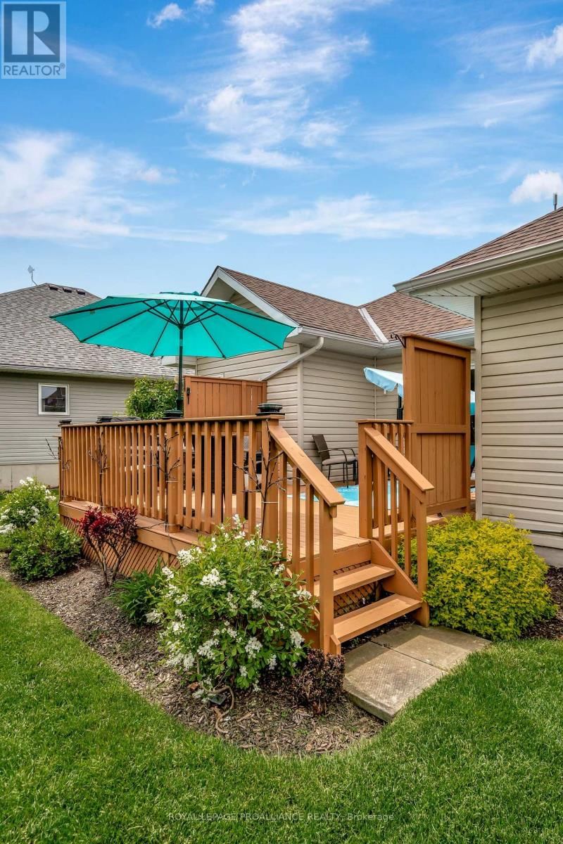 15 CLARAMOUNT COURT Image 6