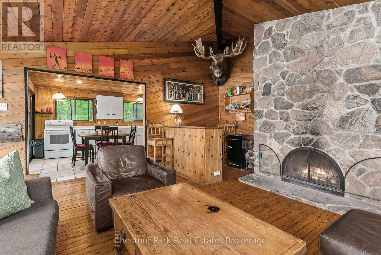 1066 APIARY ROAD Image 25