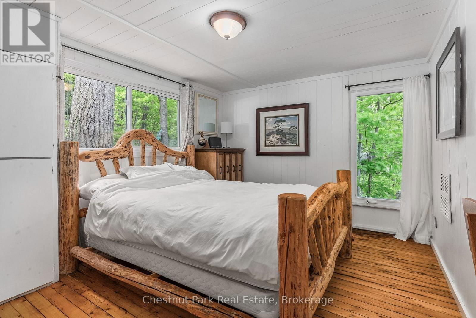 1066 APIARY ROAD Image 28