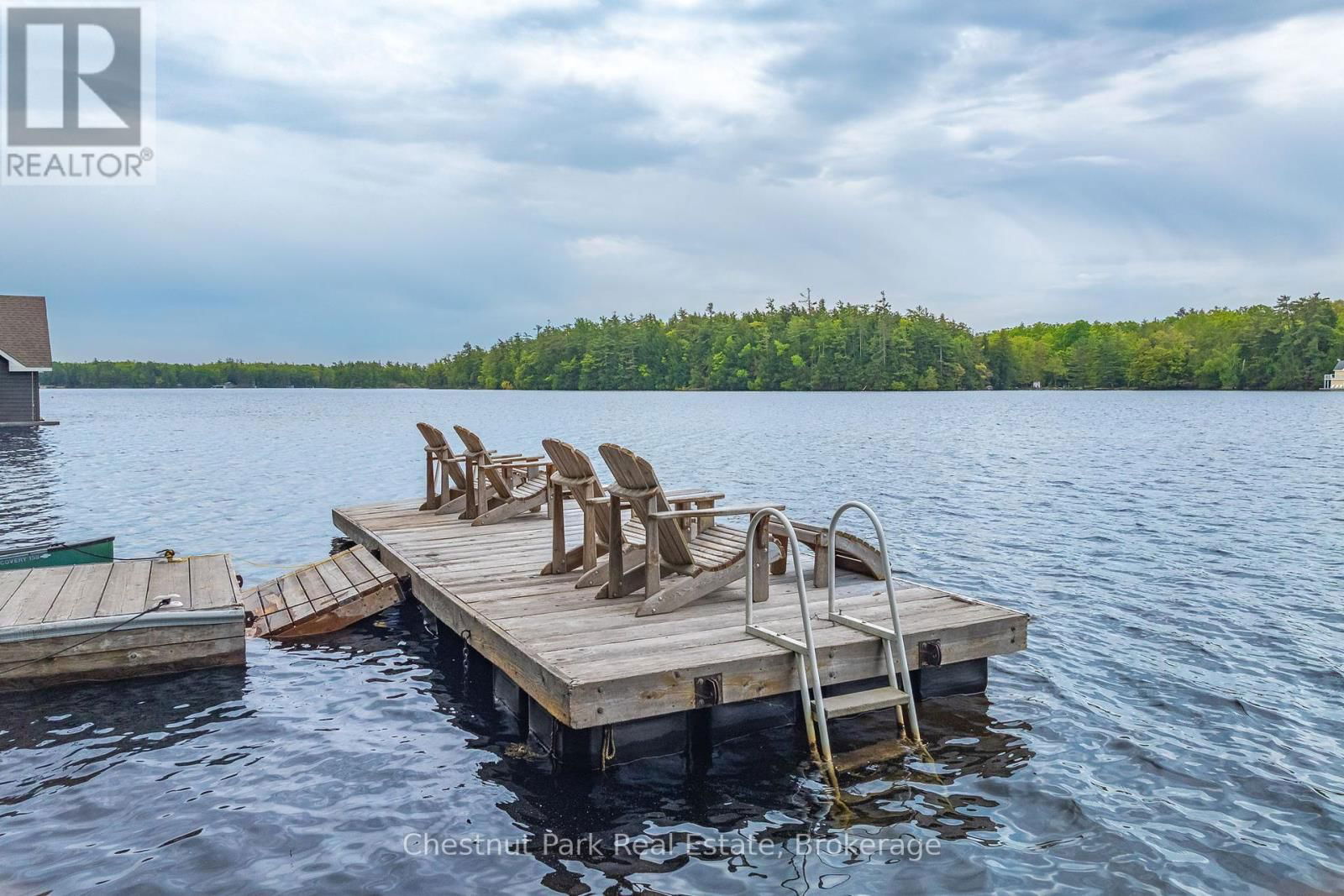 1066 APIARY ROAD Image 36
