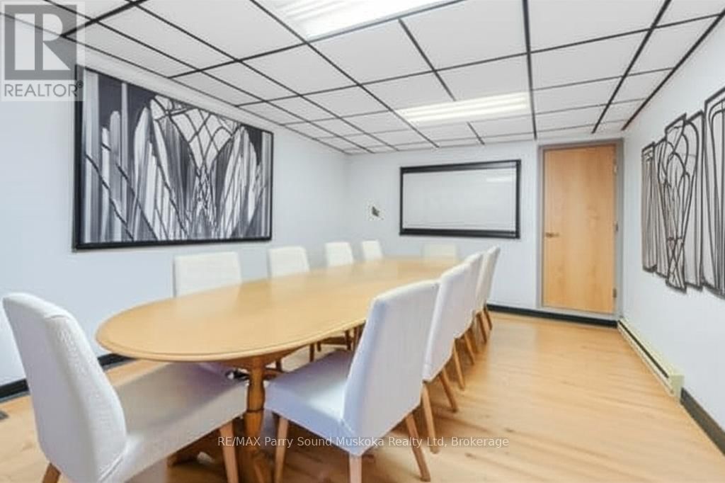 2 WILLIAM STREET Image 14
