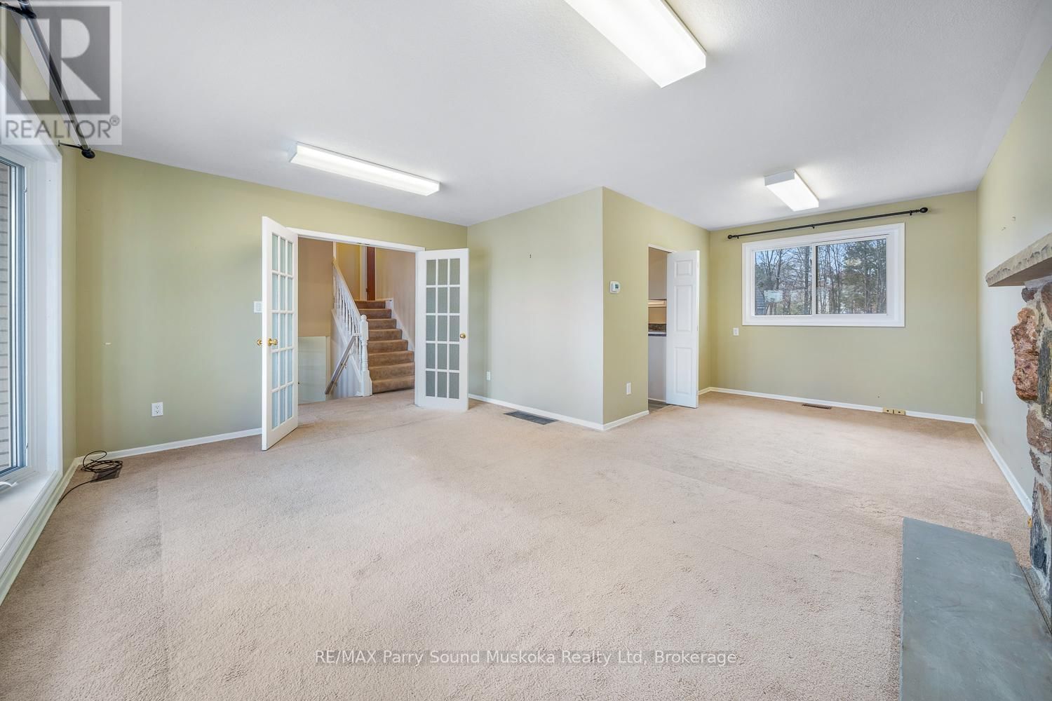 2 WILLIAM STREET Image 26