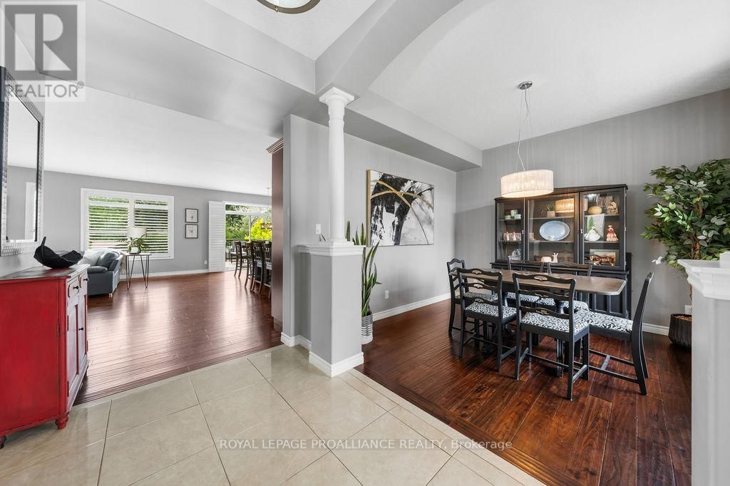 33 BUTTERNUT COURT Image 11