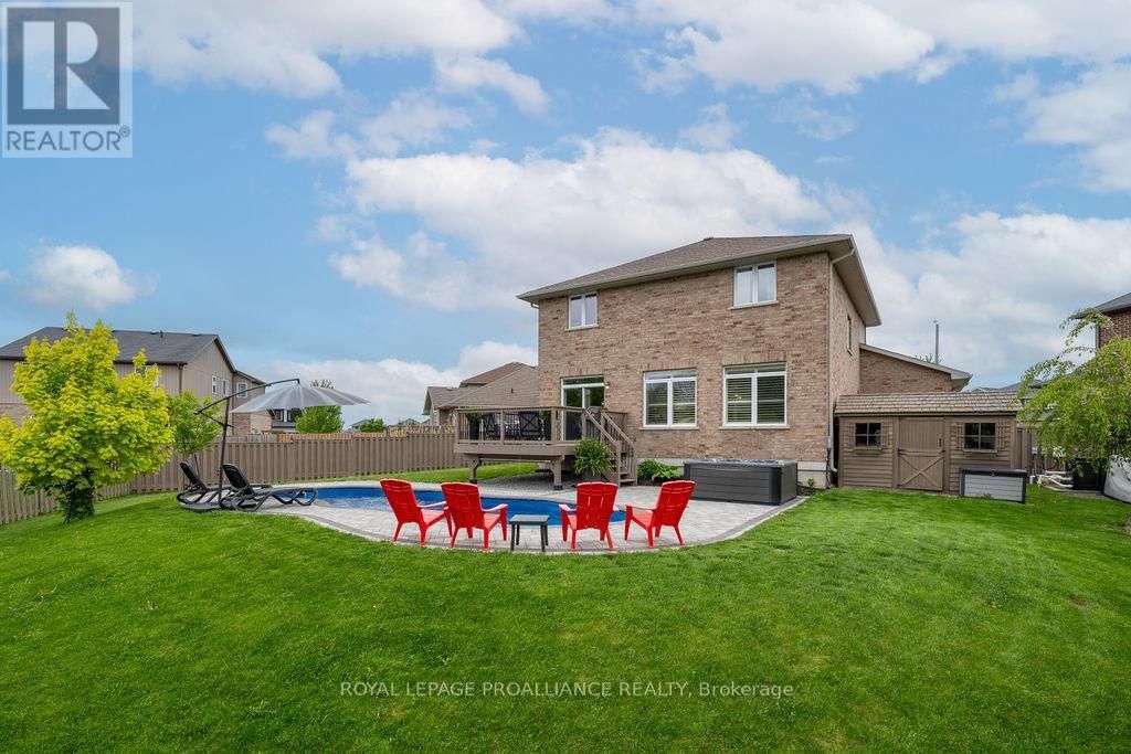 33 BUTTERNUT COURT Image 48