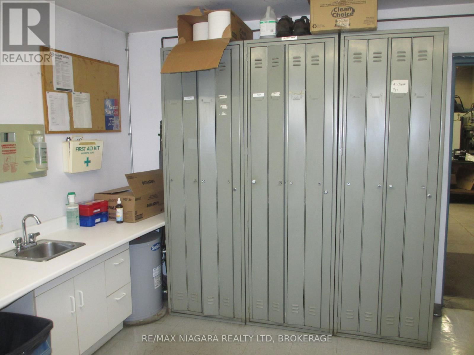 2901 GREENFIELD ROAD Image 21