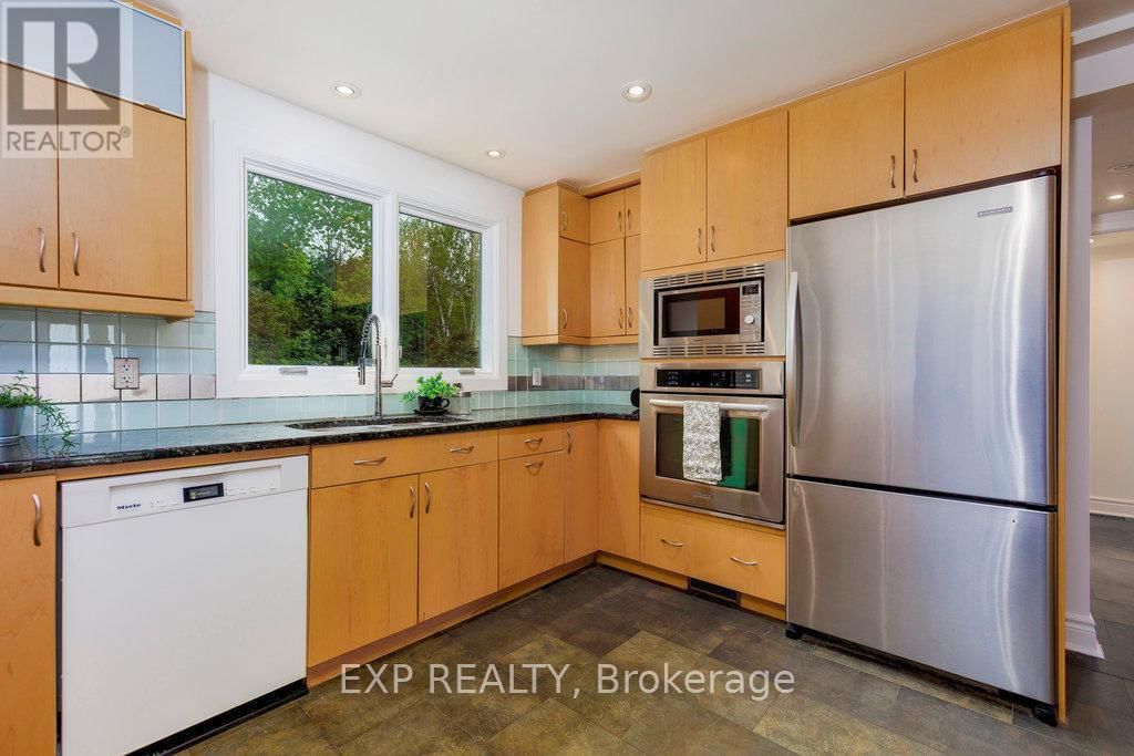 19 ANCROFT COURT Image 11