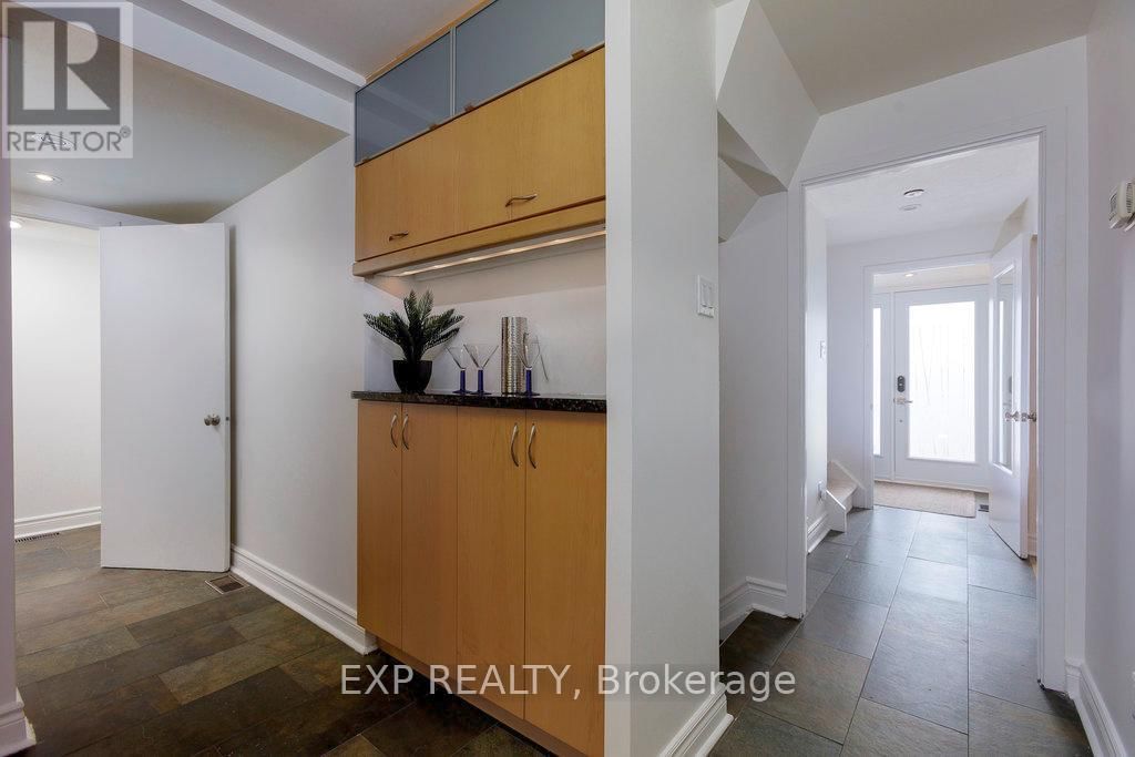 19 ANCROFT COURT Image 9