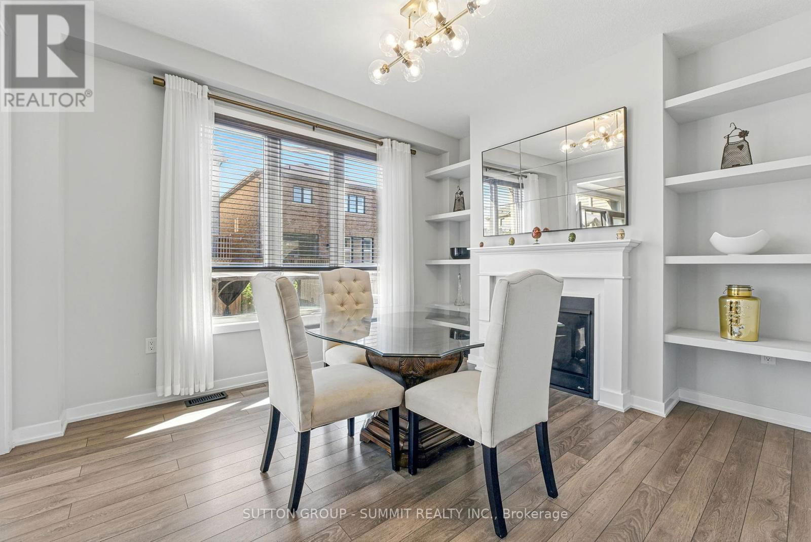 40 ALDGATE AVENUE Image 15