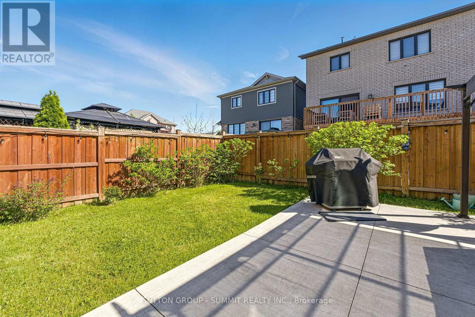 40 ALDGATE AVENUE Image 37