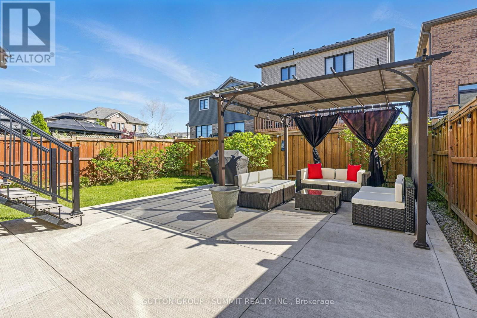 40 ALDGATE AVENUE Image 39