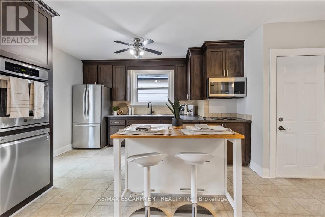 187 WEST 2ND STREET Image 12