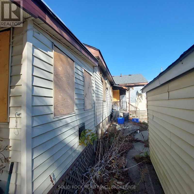 Tertiary Property View