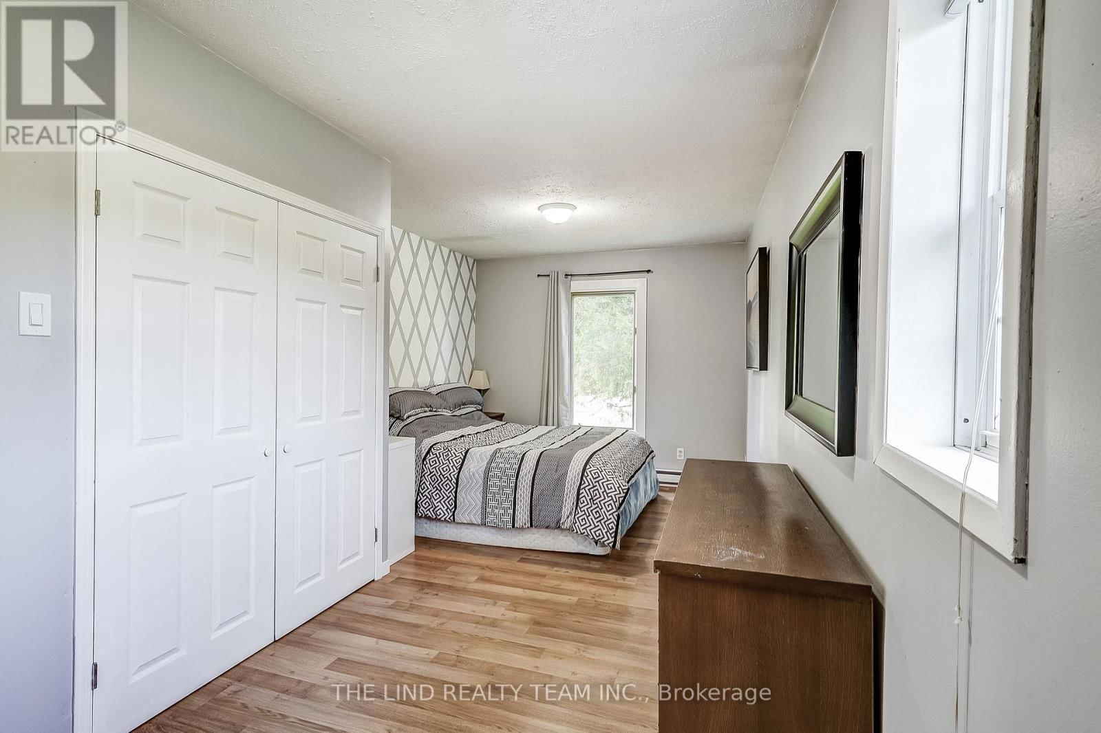 949 RAYMOND ROAD Image 11