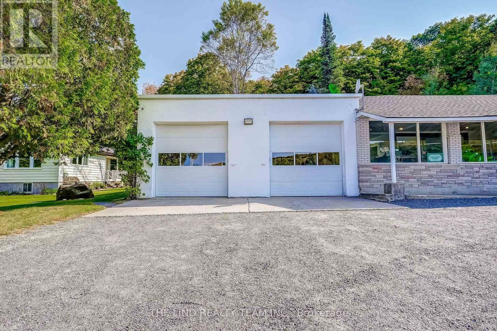 949 RAYMOND ROAD Image 20