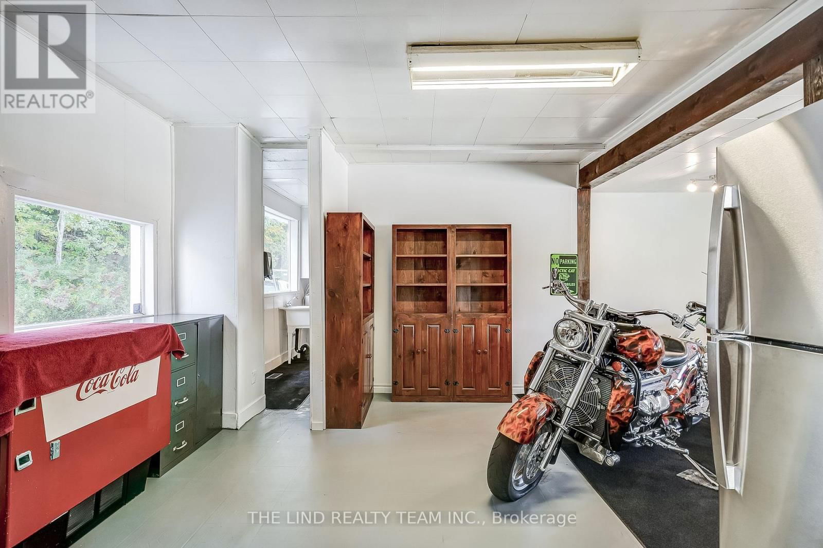949 RAYMOND ROAD Image 26