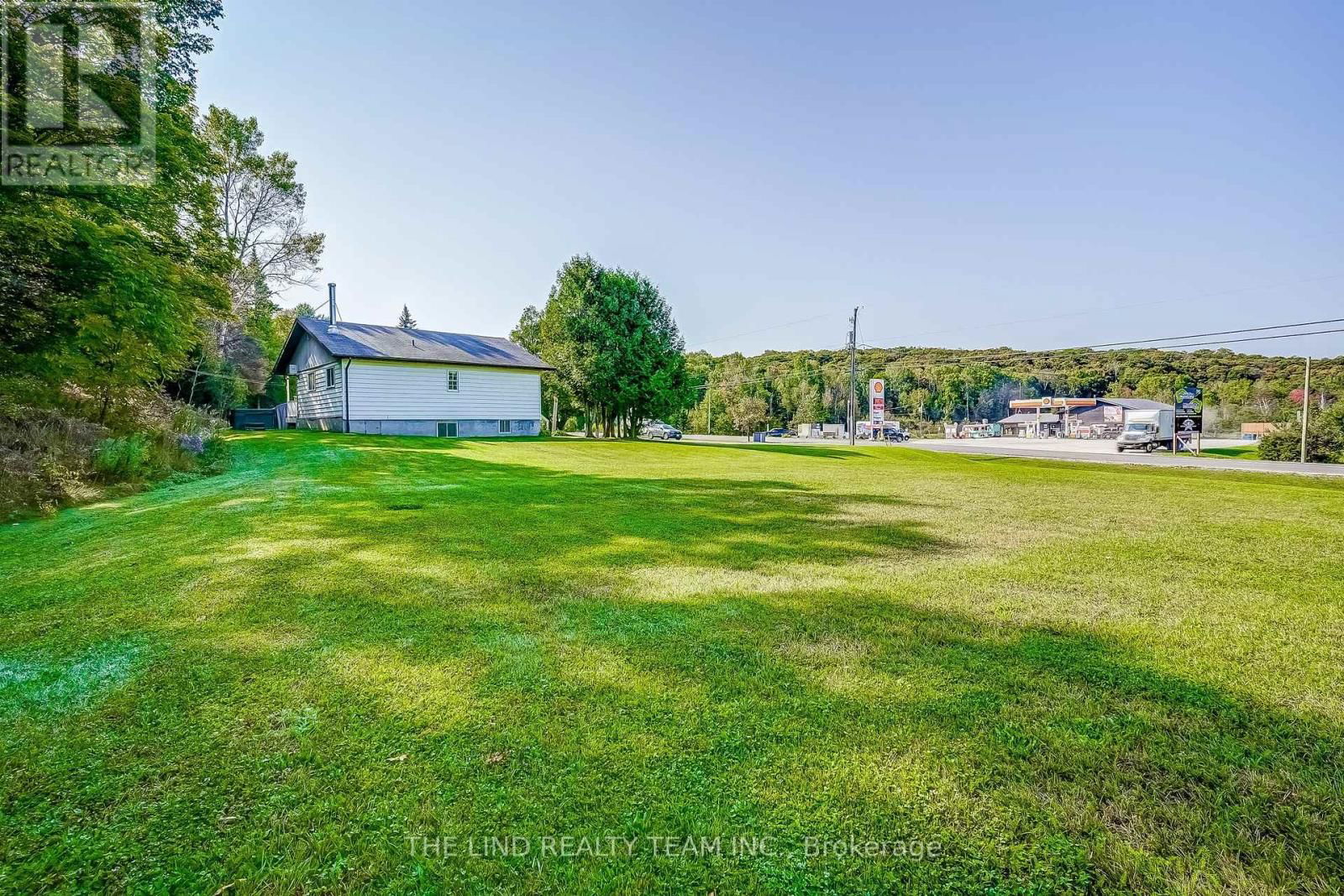 949 RAYMOND ROAD Image 5