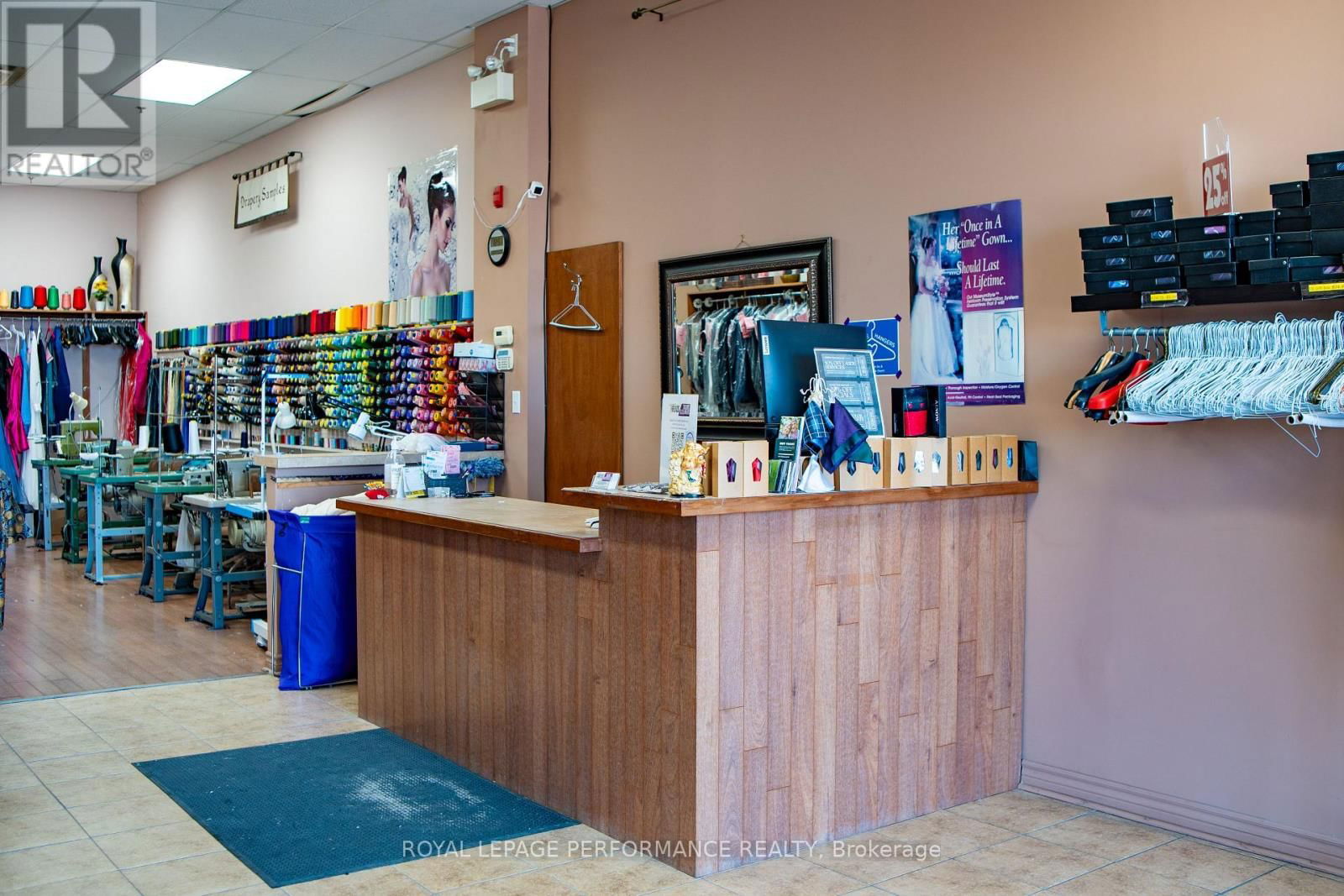 12 - 2010 TRIM ROAD Image 3