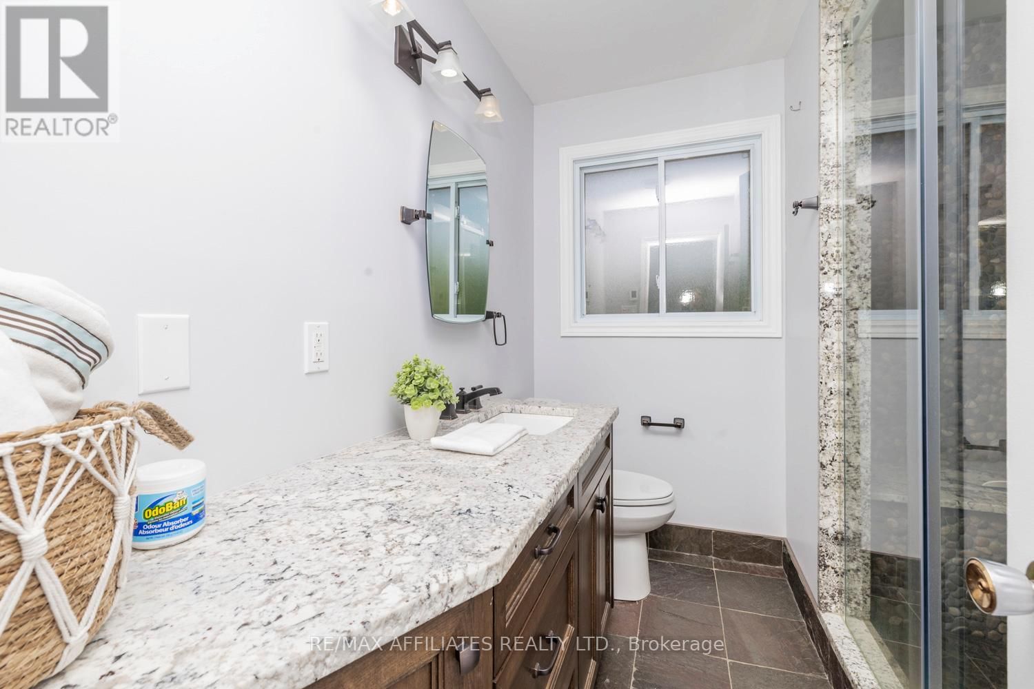 112 AVENUE 4A AVENUE Image 9