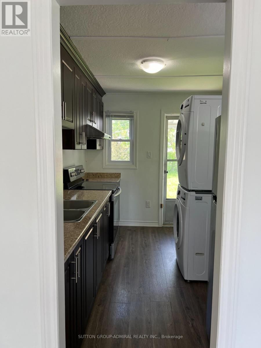 6269 CADHAM STREET Image 20
