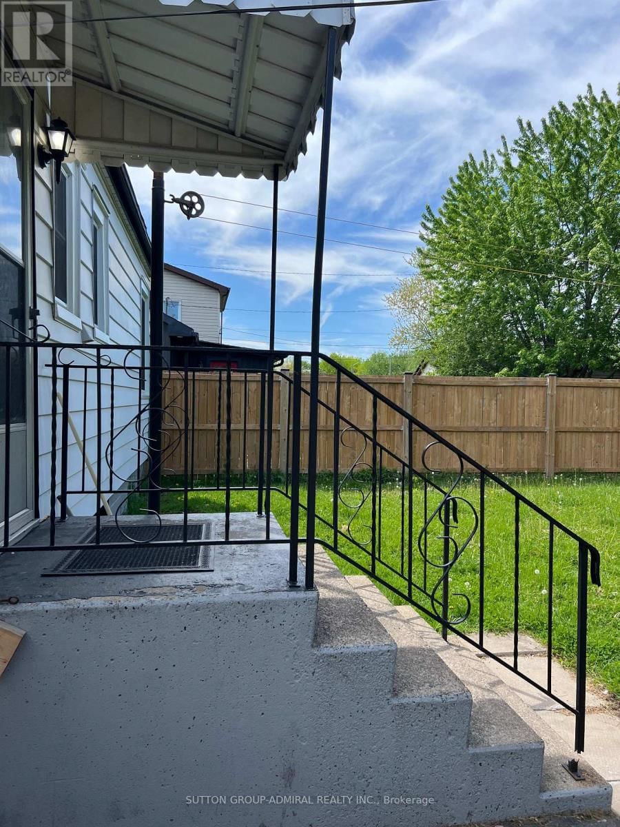 6269 CADHAM STREET Image 5