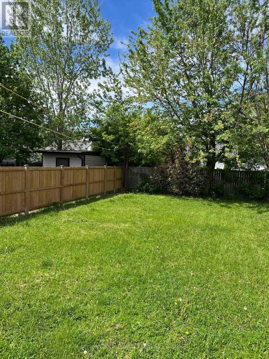 6269 CADHAM STREET Image 7